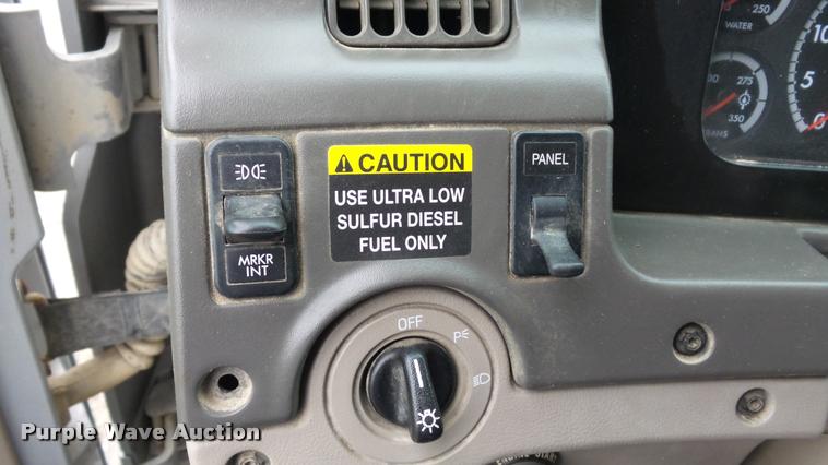 image for item J5729 2008 Sterling L9500 dump truck