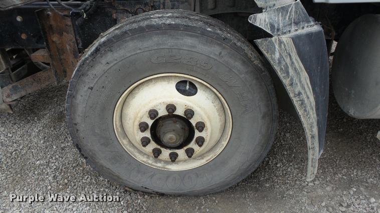 image for item J5729 2008 Sterling L9500 dump truck