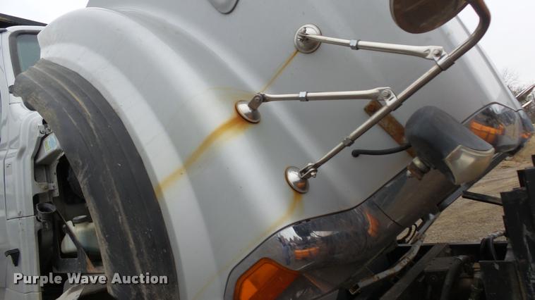 image for item J5729 2008 Sterling L9500 dump truck