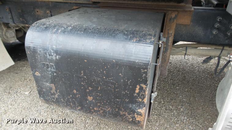 image for item J5729 2008 Sterling L9500 dump truck