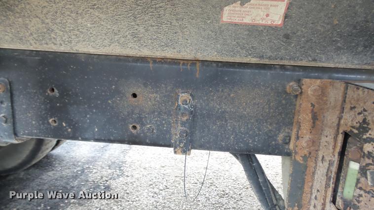 image for item J5729 2008 Sterling L9500 dump truck