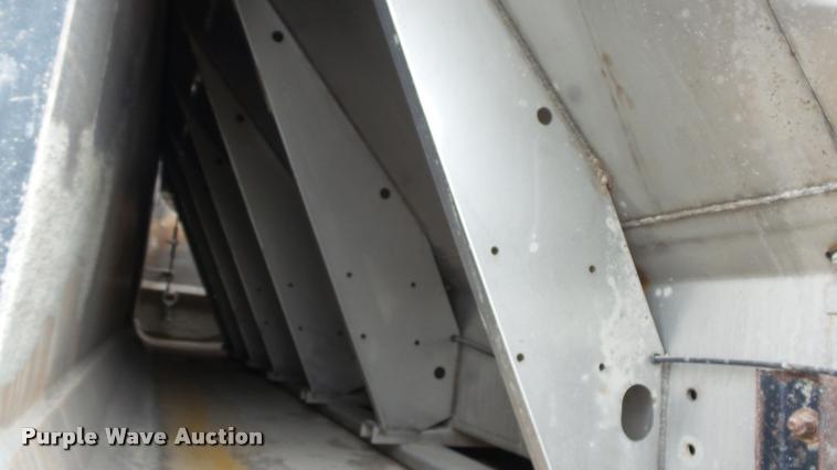 image for item J5729 2008 Sterling L9500 dump truck