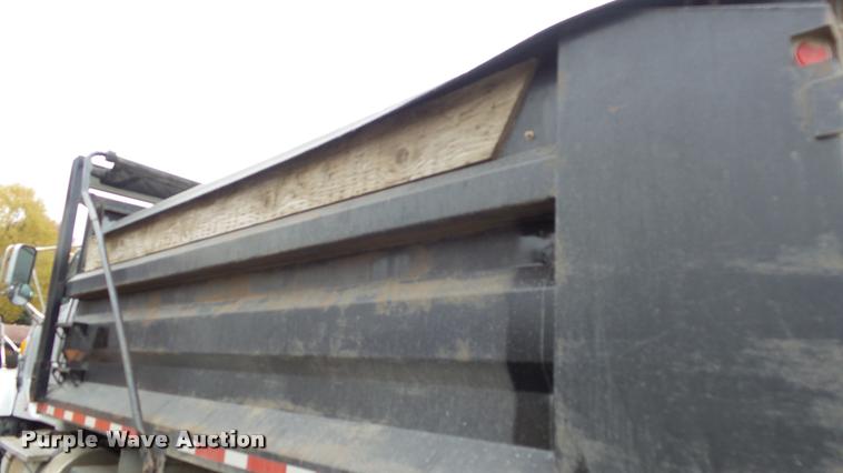 image for item J5729 2008 Sterling L9500 dump truck