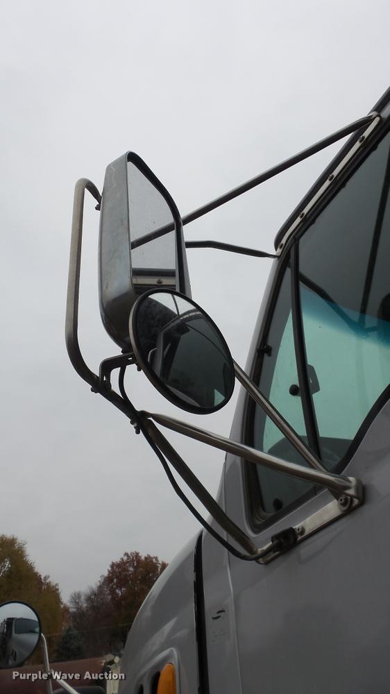 image for item J5729 2008 Sterling L9500 dump truck