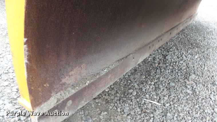 image for item J5729 2008 Sterling L9500 dump truck