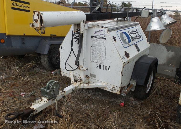 image for item J5736 1997 Night Buster Magnum 4000 light plant