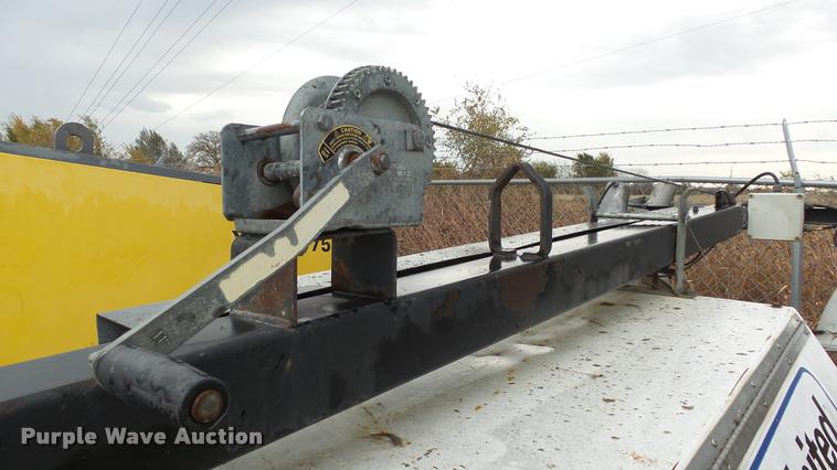 image for item J5736 1997 Night Buster Magnum 4000 light plant