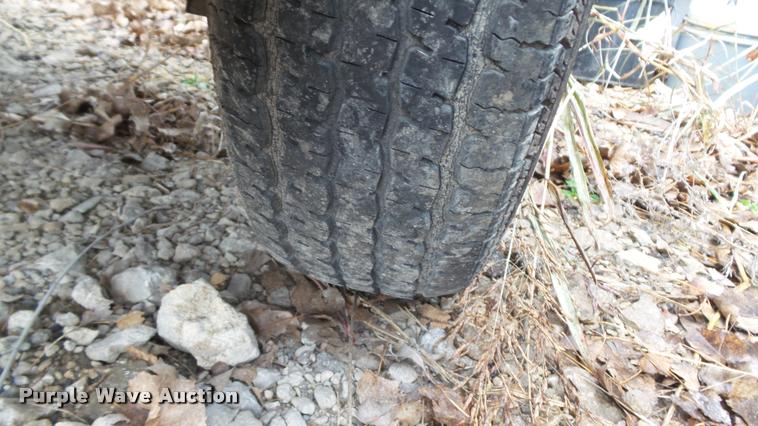 image for item J5736 1997 Night Buster Magnum 4000 light plant