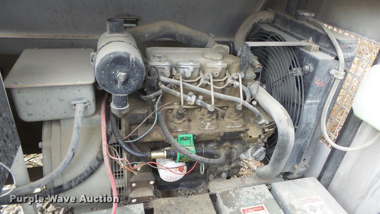 image for item J5736 1997 Night Buster Magnum 4000 light plant