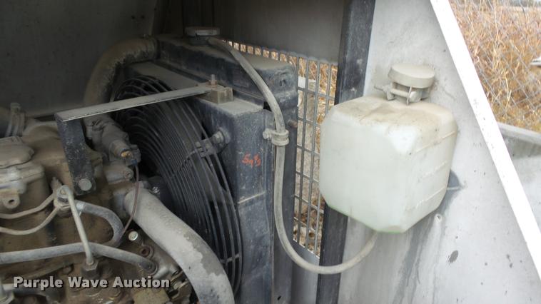 image for item J5736 1997 Night Buster Magnum 4000 light plant