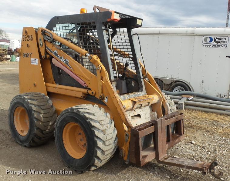 image for item J5738 2003 Case 90XT skid steer