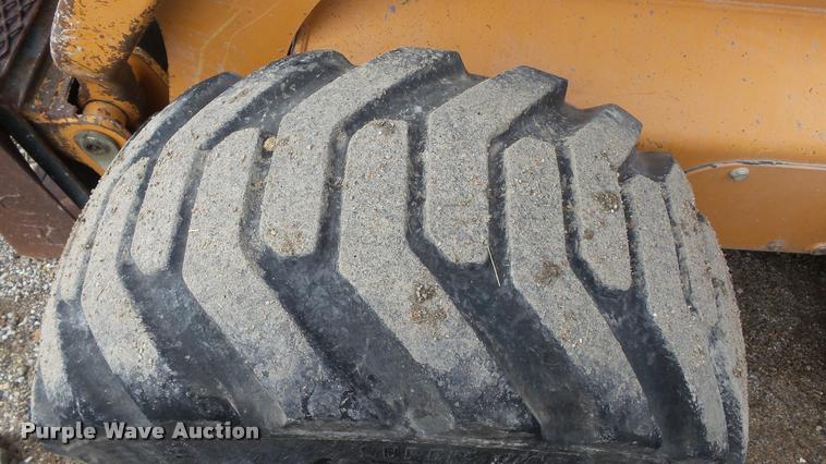 image for item J5738 2003 Case 90XT skid steer