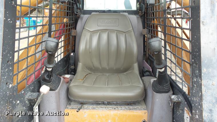 image for item J5738 2003 Case 90XT skid steer