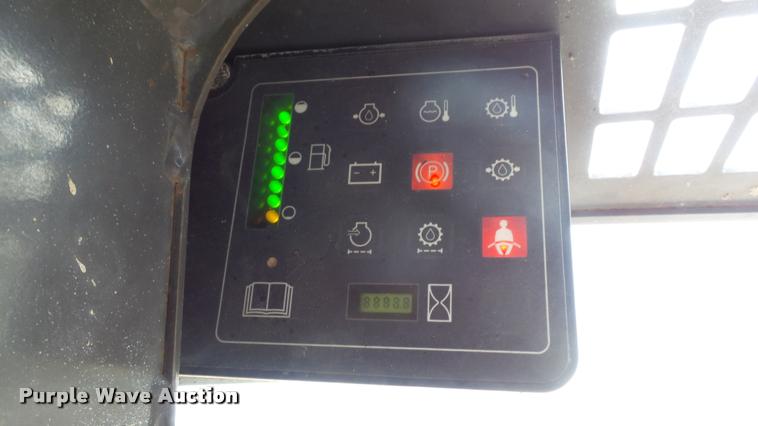 image for item J5738 2003 Case 90XT skid steer