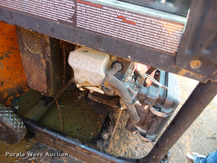 image for item J8707 1992 International 2574 bucket truck