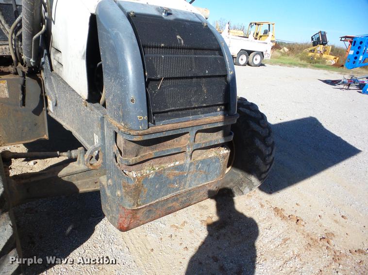 image for item J8712 2009 Terex 860B backhoe