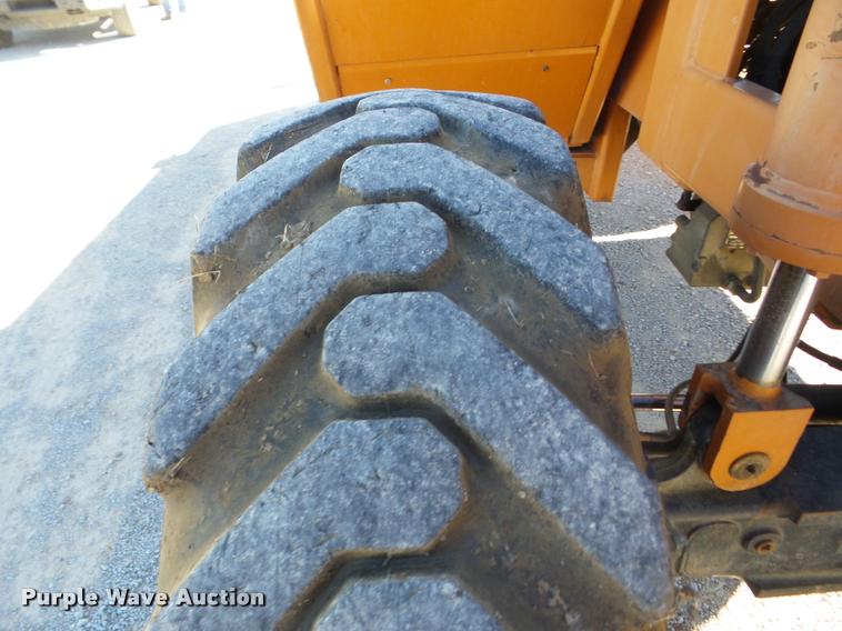 image for item J8713 Lull 644B-37 telehandler