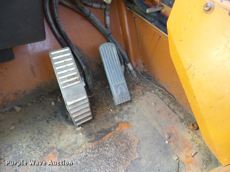 image for item J8713 Lull 644B-37 telehandler