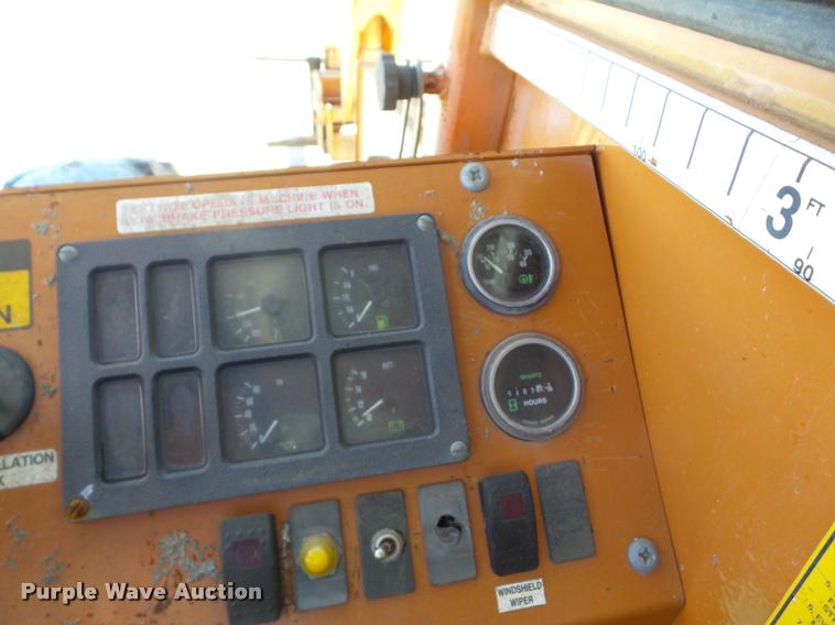 image for item J8713 Lull 644B-37 telehandler