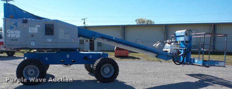 image for item J8714 1997 Genie S40 boom lift