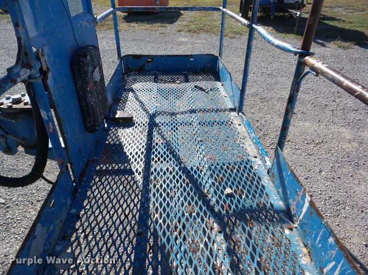 image for item J8714 1997 Genie S40 boom lift