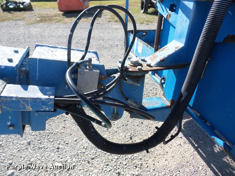 image for item J8714 1997 Genie S40 boom lift
