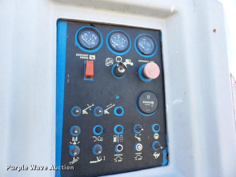 image for item J8714 1997 Genie S40 boom lift