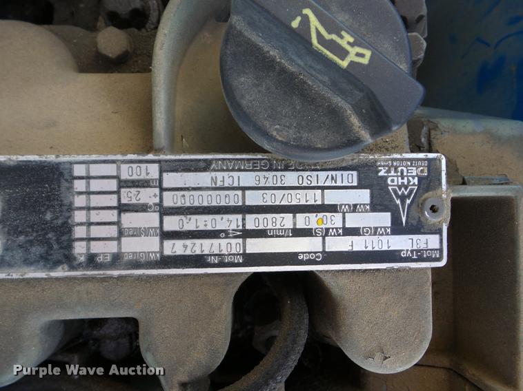 image for item J8714 1997 Genie S40 boom lift