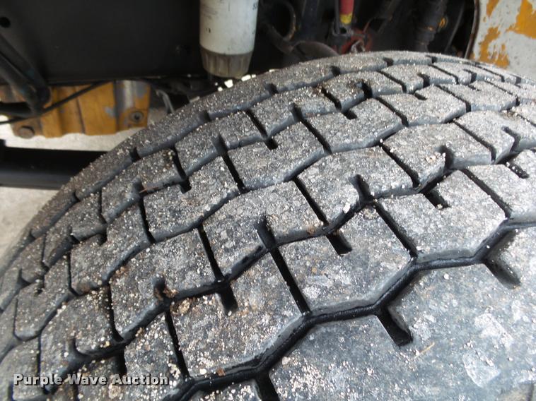 image for item K1026 2007 Freightliner Business Class M2  digger derrick truck