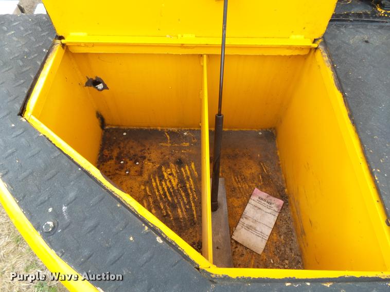 image for item K1026 2007 Freightliner Business Class M2  digger derrick truck