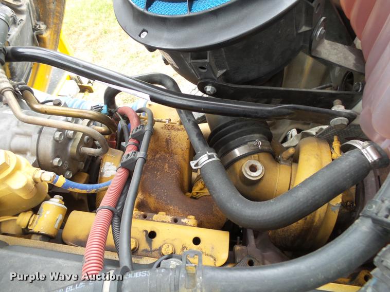 image for item K1026 2007 Freightliner Business Class M2  digger derrick truck