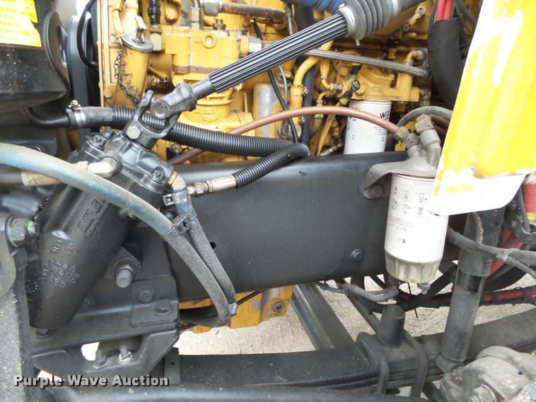 image for item K1026 2007 Freightliner Business Class M2  digger derrick truck