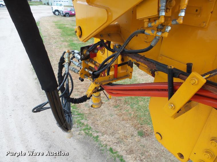 image for item K1026 2007 Freightliner Business Class M2  digger derrick truck