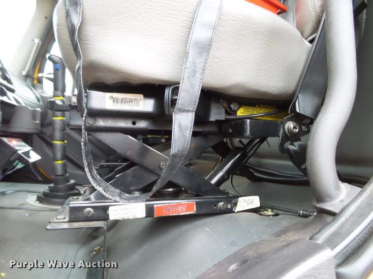 image for item K1026 2007 Freightliner Business Class M2  digger derrick truck