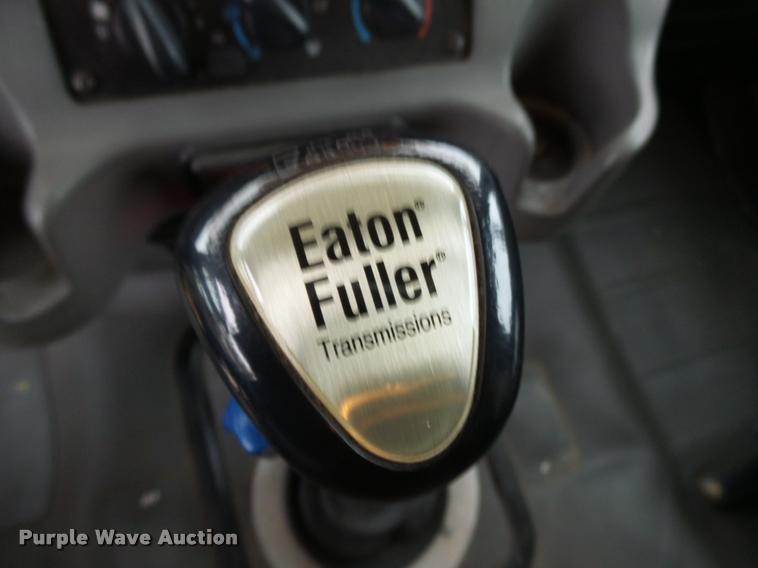 image for item K1026 2007 Freightliner Business Class M2  digger derrick truck