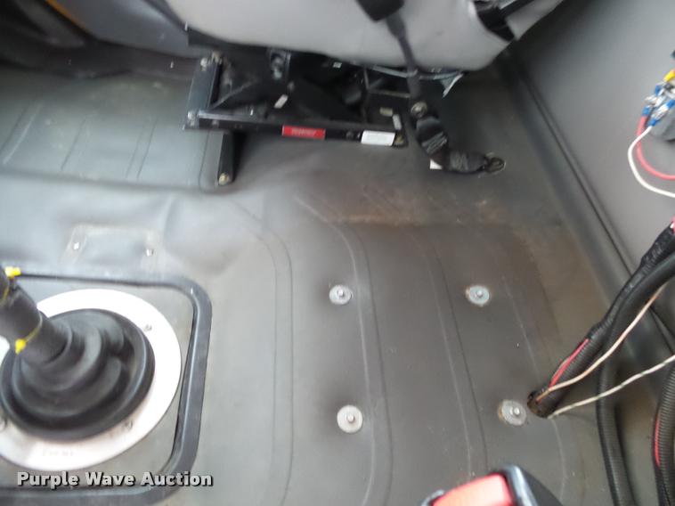 image for item K1026 2007 Freightliner Business Class M2  digger derrick truck