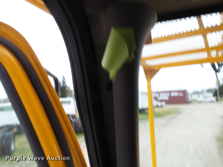 image for item K1026 2007 Freightliner Business Class M2  digger derrick truck