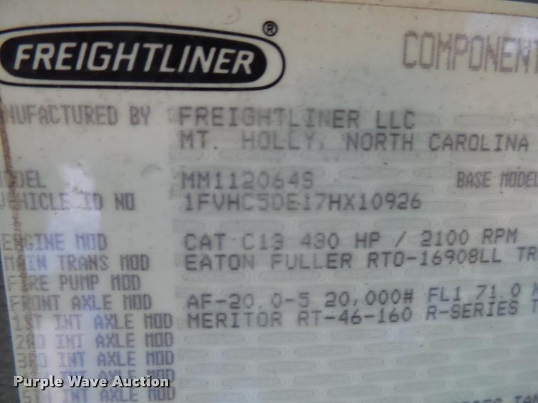 image for item K1026 2007 Freightliner Business Class M2  digger derrick truck