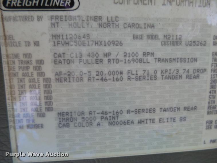 image for item K1026 2007 Freightliner Business Class M2  digger derrick truck