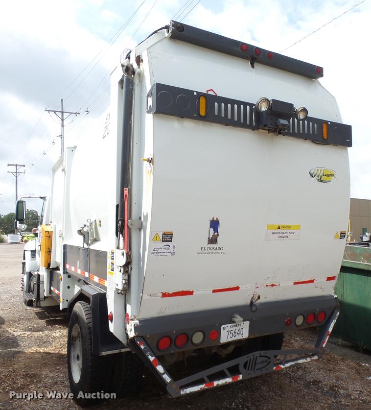 image for item K3087 2007 International 7400 refuse truck