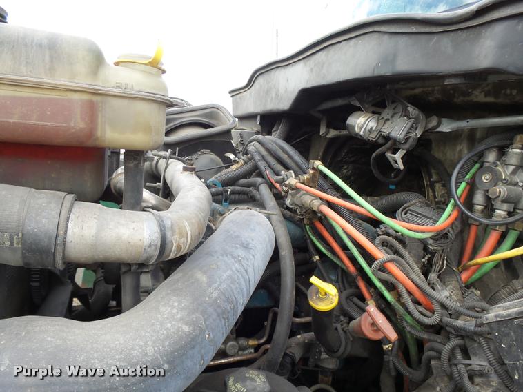 image for item K3087 2007 International 7400 refuse truck