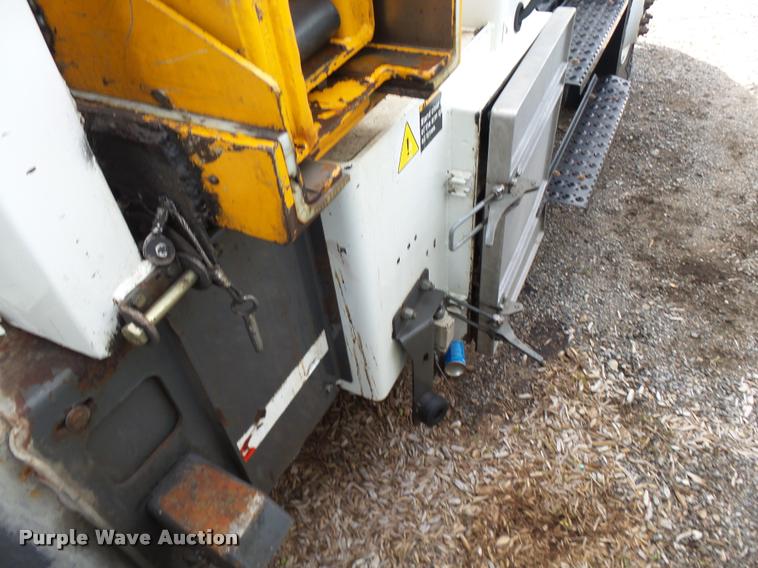 image for item K3087 2007 International 7400 refuse truck