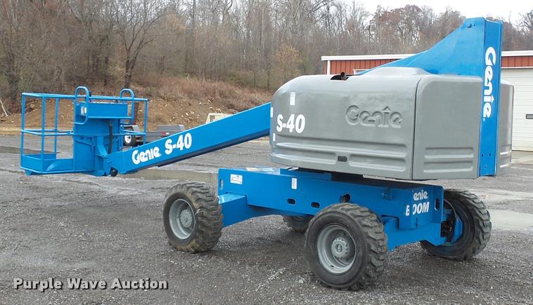 image for item K3425 Genie S40 boom lift