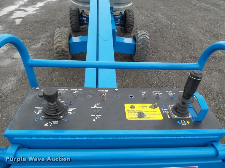 image for item K3425 Genie S40 boom lift