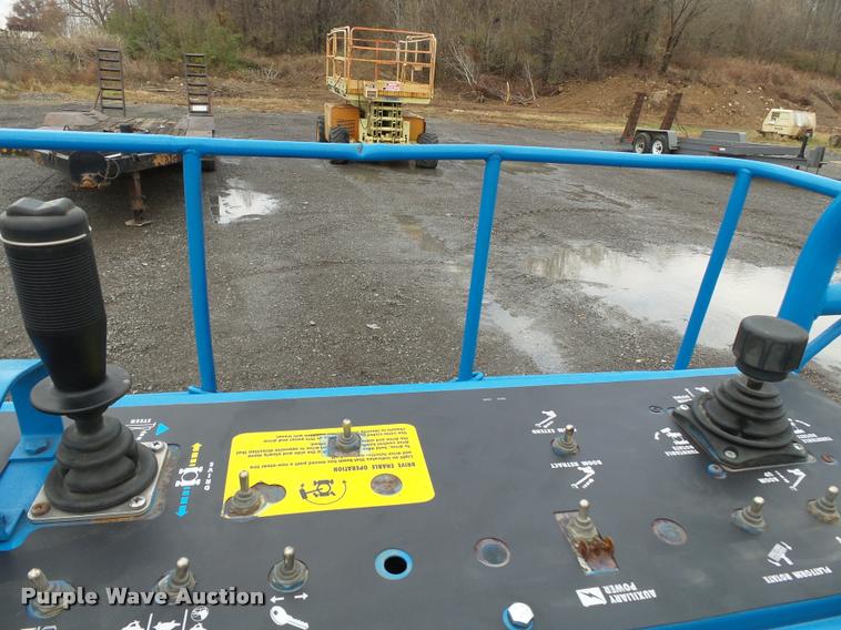 image for item K3425 Genie S40 boom lift