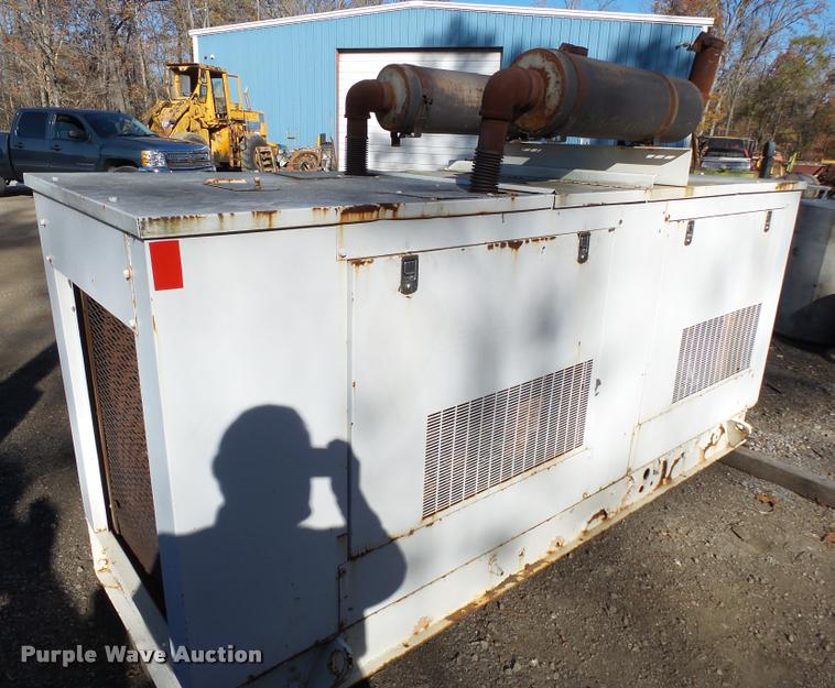 image for item K3427 1985 Generac 58368 generator