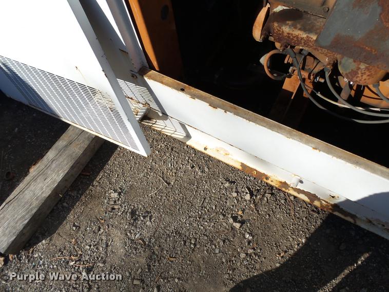 image for item K3427 1985 Generac 58368 generator