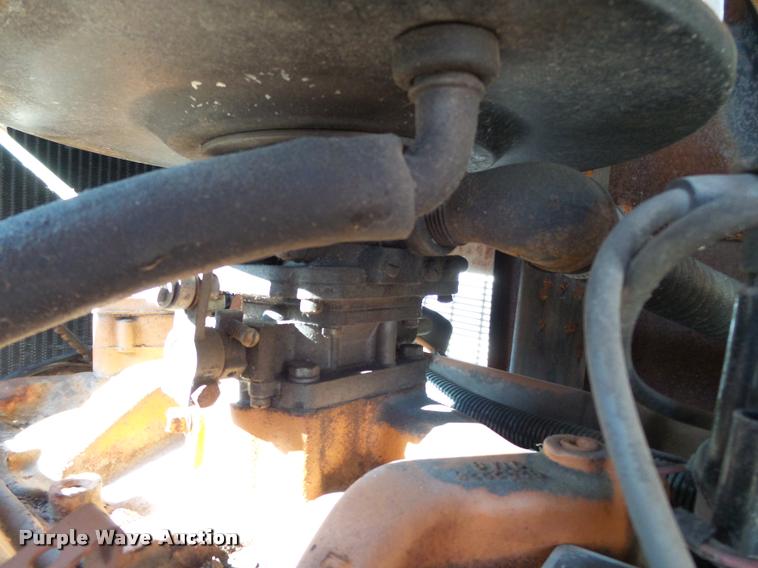 image for item K3427 1985 Generac 58368 generator