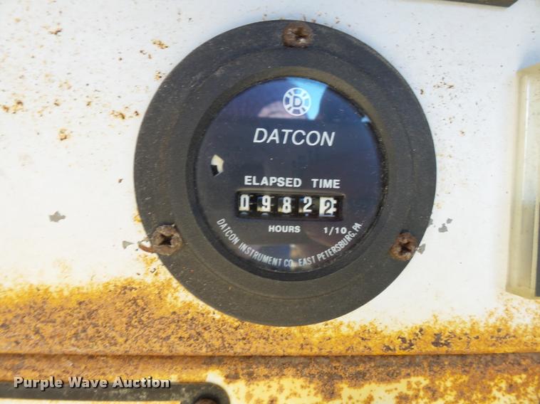 image for item K3427 1985 Generac 58368 generator