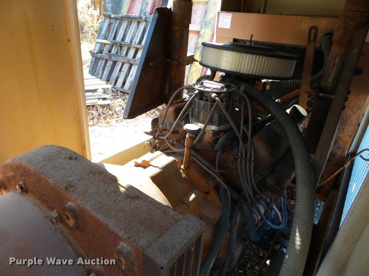 image for item K3427 1985 Generac 58368 generator